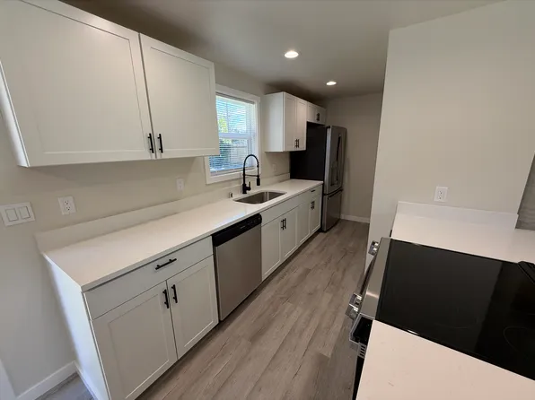 27526 118th Ave SE, Kent, WA 98030