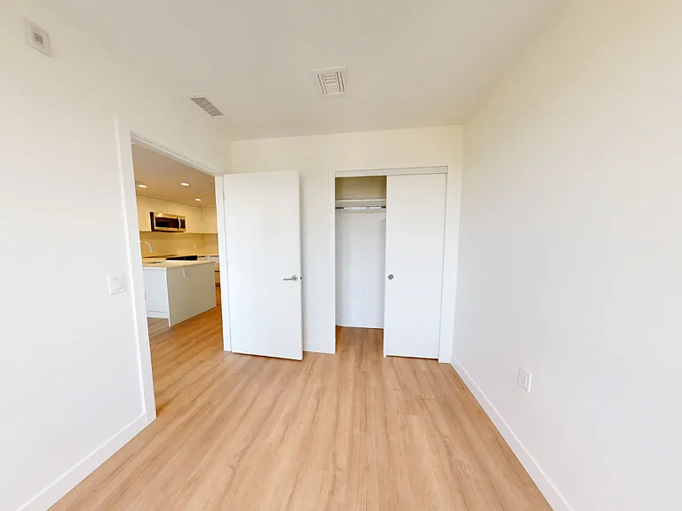 3619 Arbutus St — Photo 36