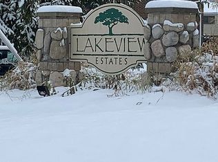 8361 Lakeview Ct, Ypsilanti, MI 48198