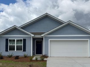 31 Ashworth Dr, Tabor City, NC 28463