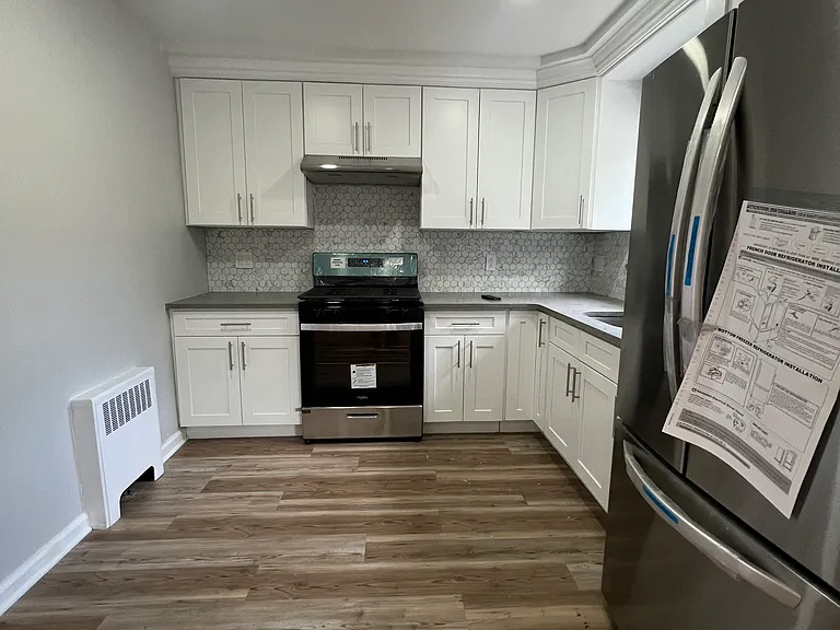 Edenwald Ave — Photo 1