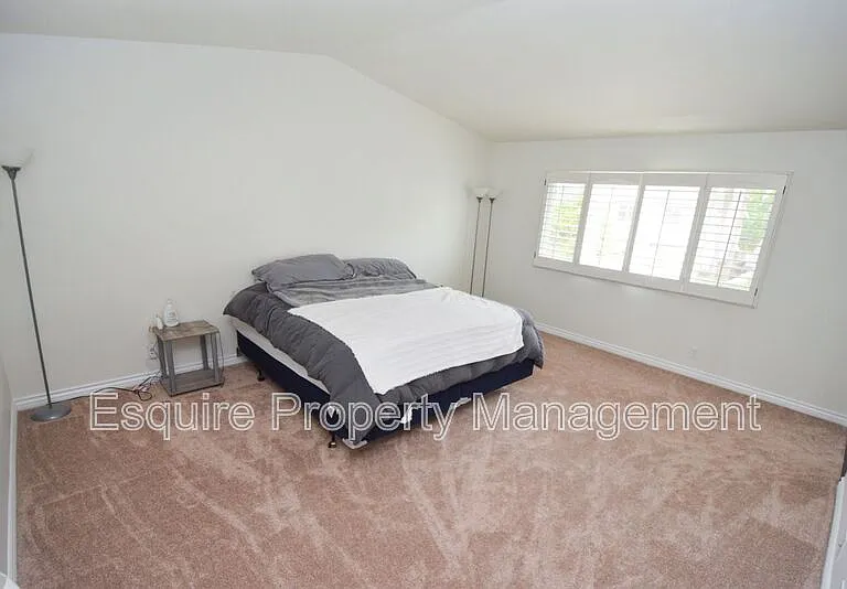 9014 McCloud Dr — Photo 13