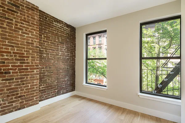 Rented by Corigin Management | media 24