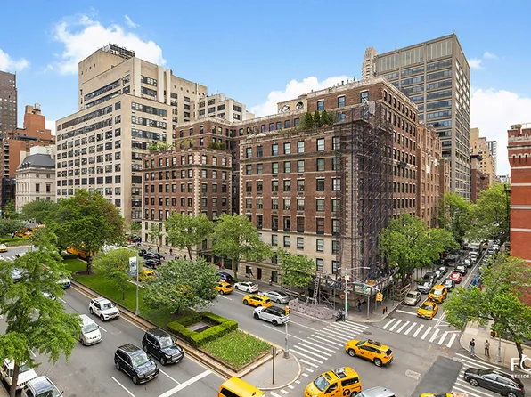 650 Park Avenue 7D image 11 of 11