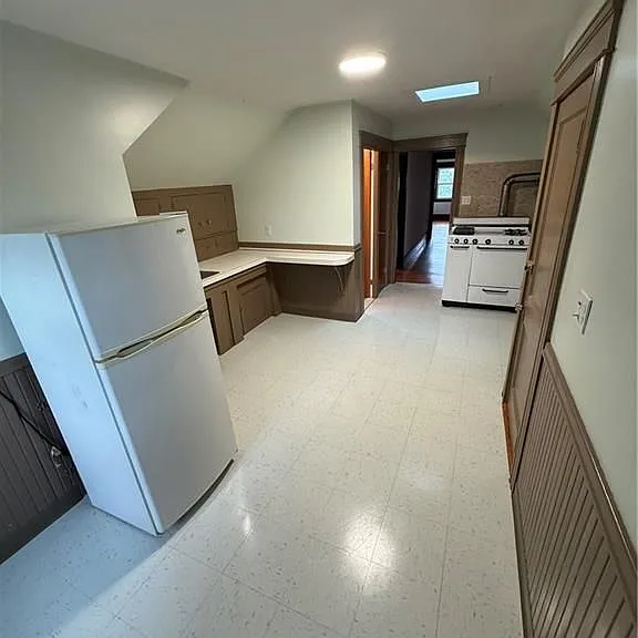 231 Orchard St — Photo 7