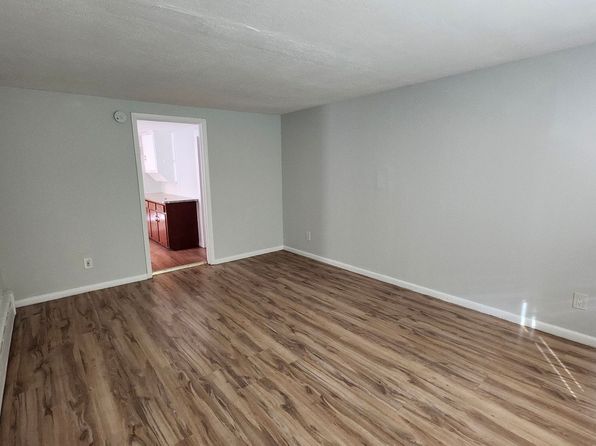 2079 Albany Post Rd APT 2A