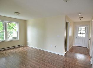 3-32 North St #3, Warren, MA 01083