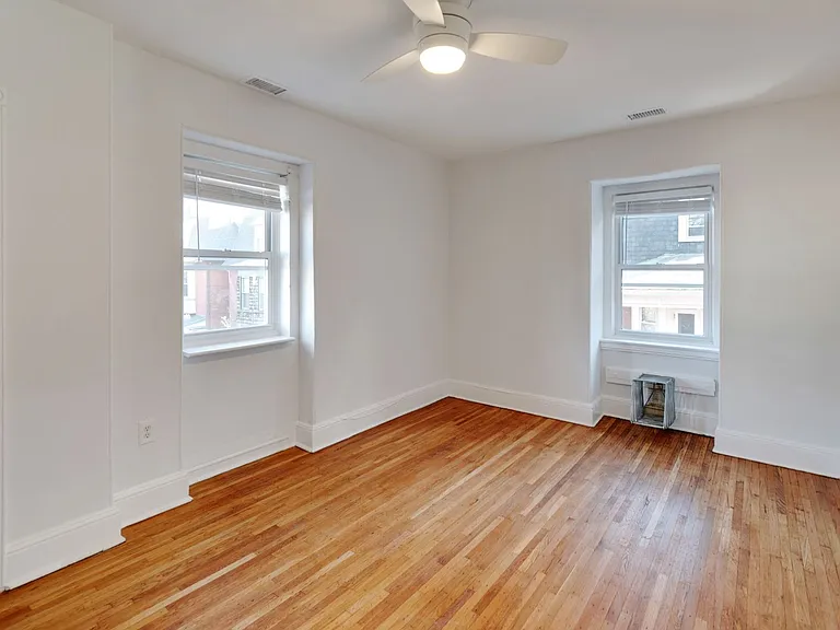 4809 Beaumont Ave — Photo 11