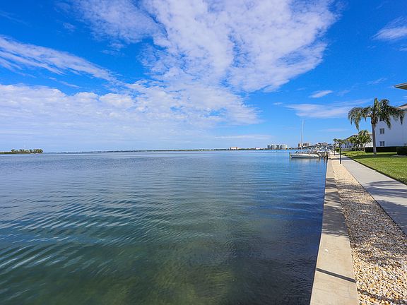4th image of 763 John Ringling Blvd APT B3