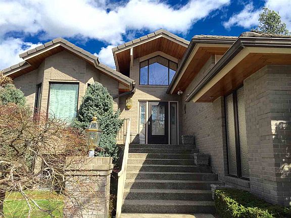 2nd image of 4811 S Saint Andrews Ln