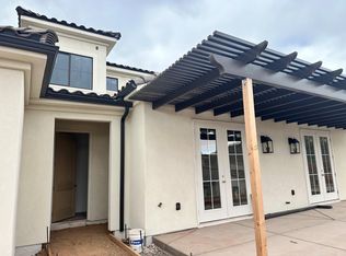 2302 E Crestas Aly, Washington, UT 84780