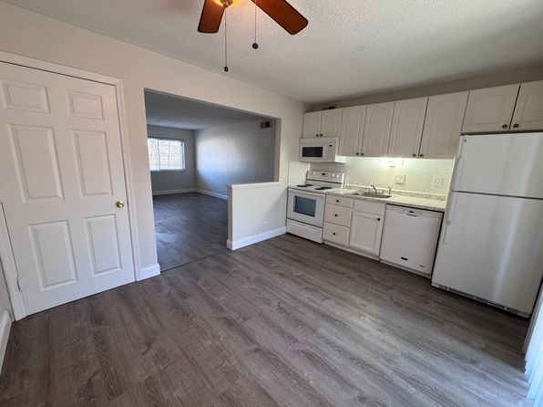 84 Cathcart Dr APT A