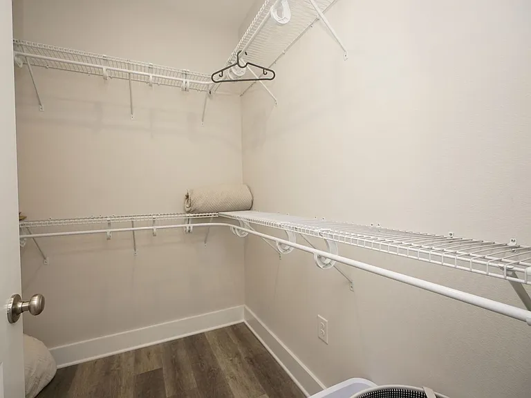 106 Penny Ln — Photo 21