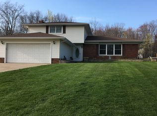 8117 Monterey Ave, Kirtland, OH