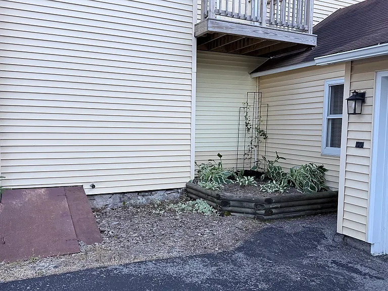 332 Pennsylvania St — Photo 32