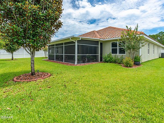 4th image of 55 Thornhill Chase Cir