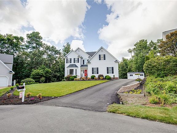 4th image of 7112 Lynnshire Ct