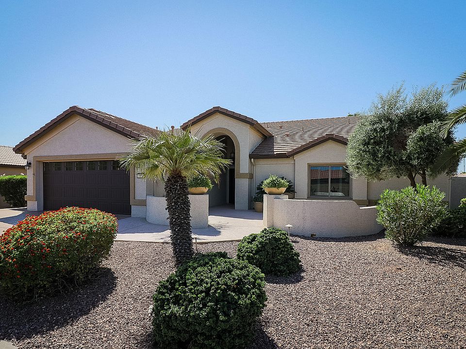 1st image of 15993 W Catalina Dr