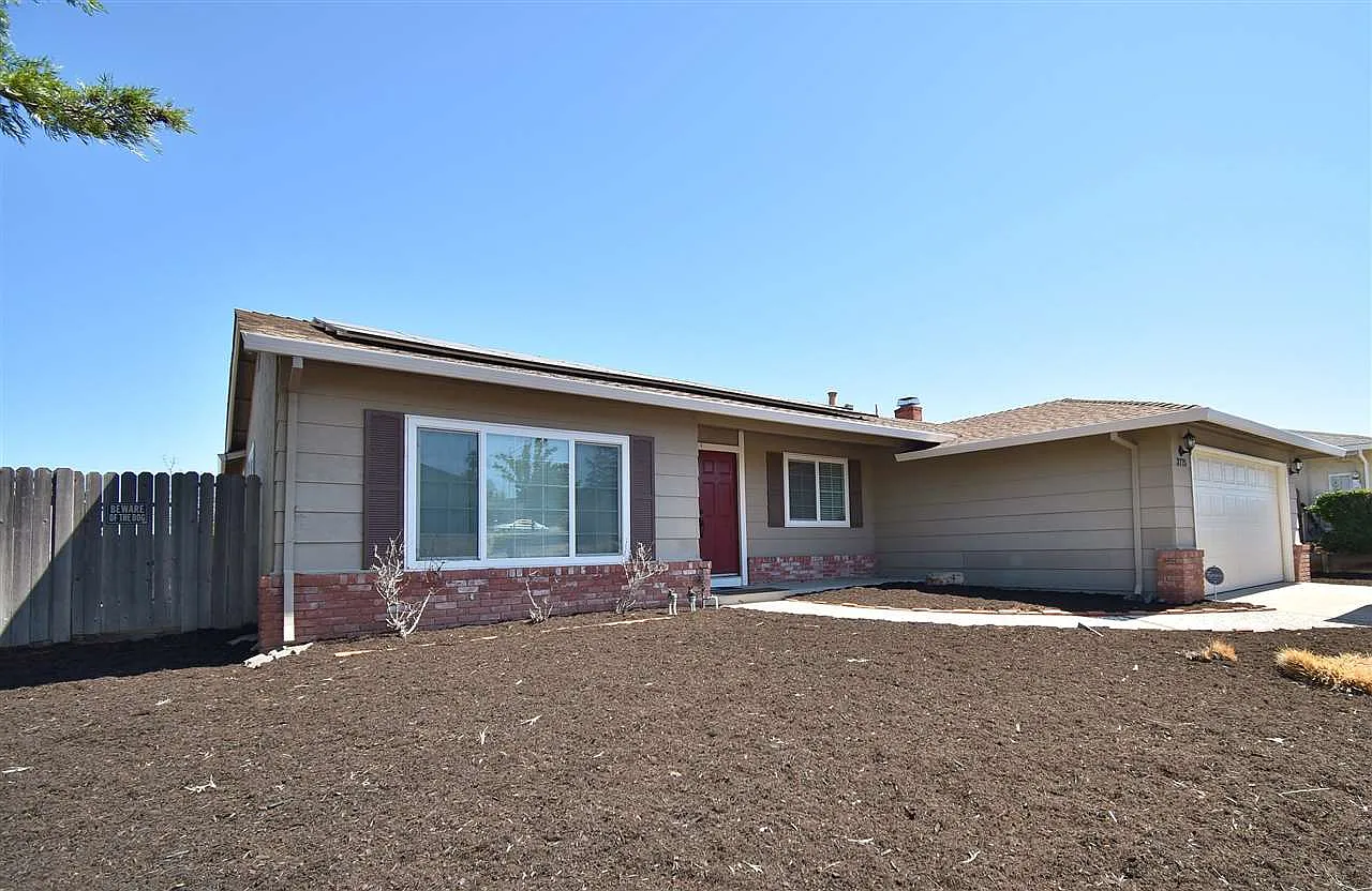 3775 Chatworth St photo 1