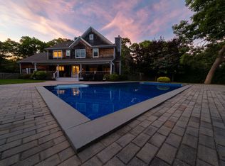 50 Meeting House Rd, Westhampton Beach, NY 11978