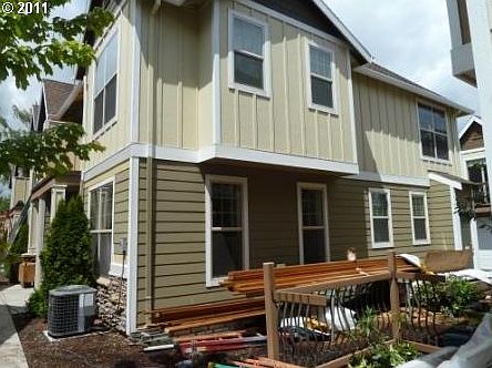 2nd image of 318 NE Morgan St
