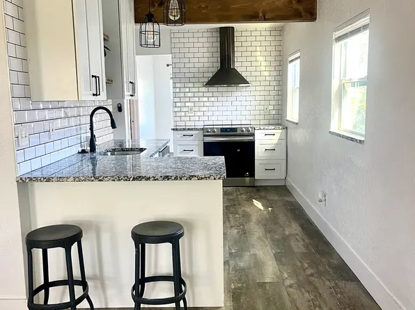 467 39th Ave N, Saint Petersburg, FL 33703