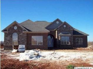 102 Stoneycrossing Rd, Meridianville, AL 35759