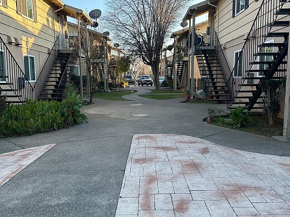 4th image of 10339 Mills Tower Dr #1