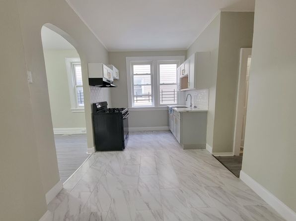 37 Hanford St #12E