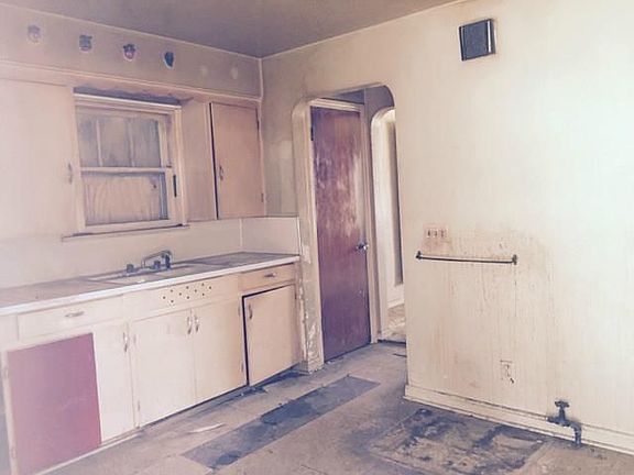 2nd image of 3359 Jeannette Ave