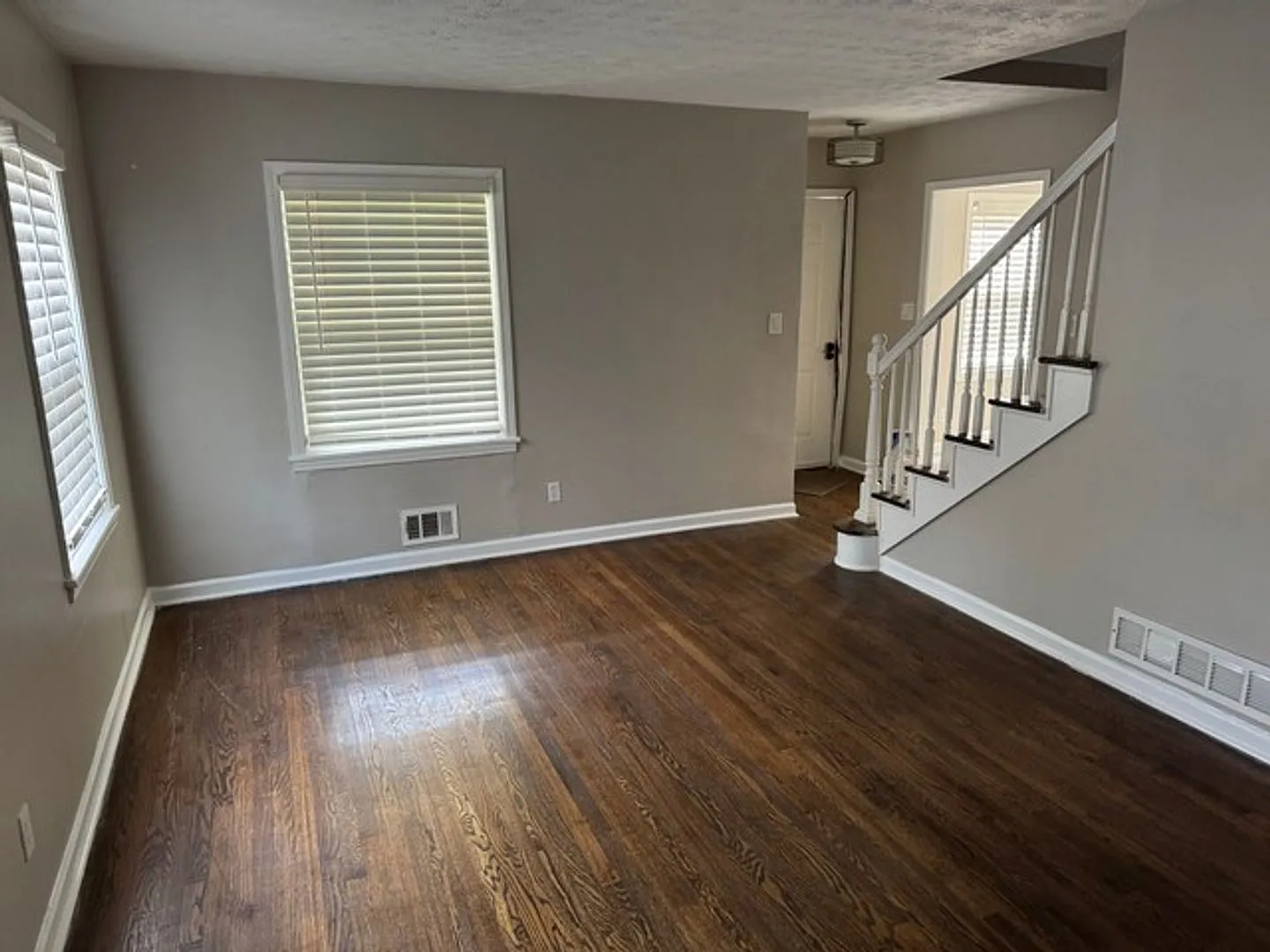 Updated 3 Bedroom/2 Bath Bungalow in Great Location! — Photo 2