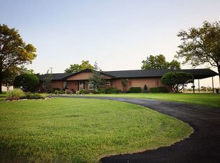 813 E Benton Ave, Sayre, OK 73662