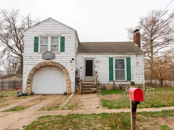 114 E South St, Wellington, KS 67152