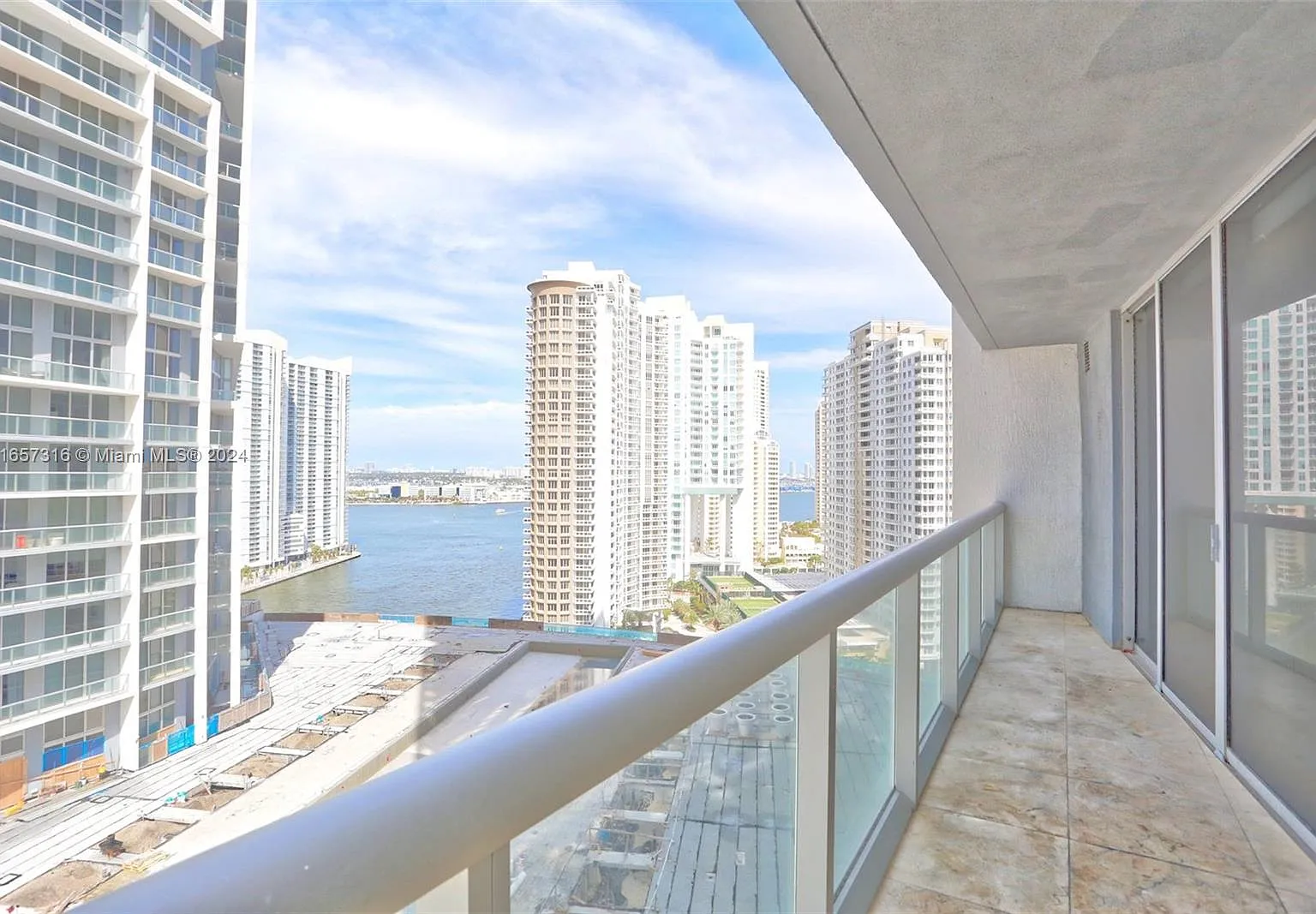 2 bed, 1327 sqft, $5,000 — Photo 1