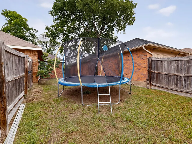 1700 Wheatfield Dr — Photo 35