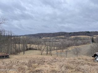 697 Youngs Corners Rd, Amsterdam, NY 12010