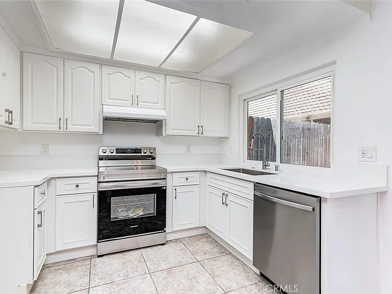 3733 N Harbor Blvd #44 — Photo 4