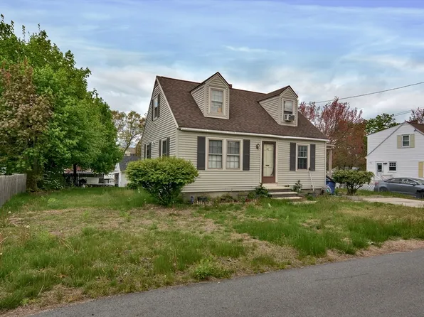 41 S Bowdoin St, Lawrence, MA 01843