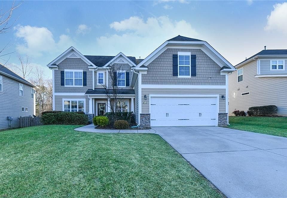 1st image of 815 Blue Moon Ct