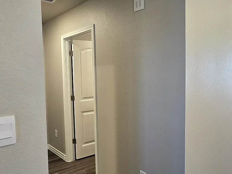 2614 Excelsior Blvd — Photo 5