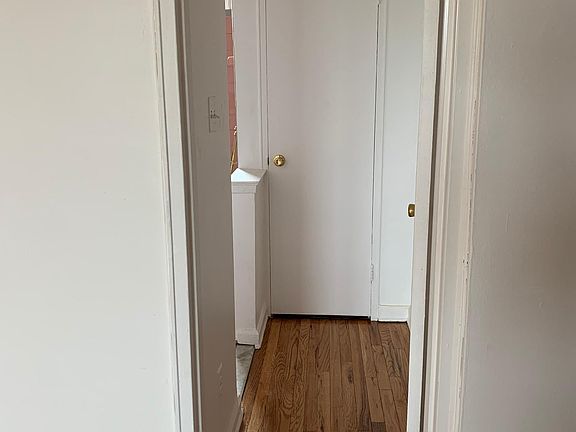 4th image of 1717 E 18th St #105