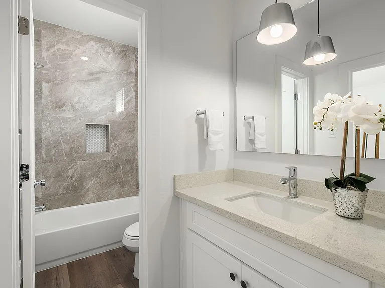 7504 Carver Rd #B — Photo 20