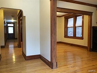 3rd image of 4011 Shaw Ave