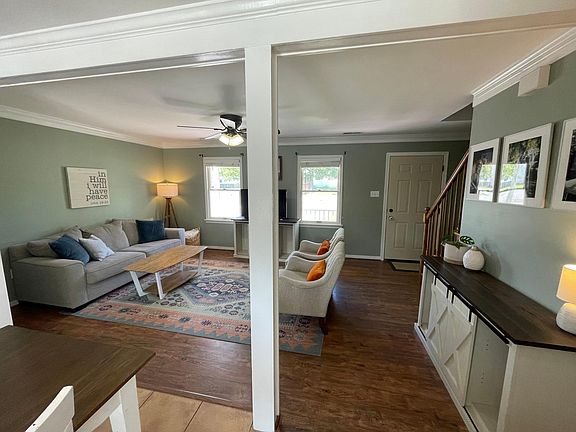 3rd image of 6427 Chenault Way