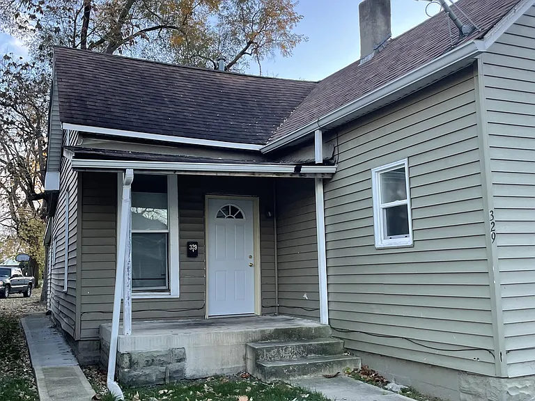329 W Locust St #1 — Photo 11