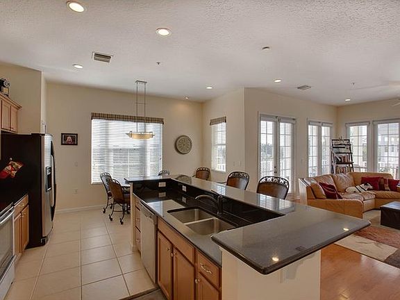 5th image of 4385 Wardell Pl Unit 13-301