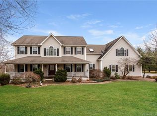 9 Black Birch Dr, Cromwell, CT 06416