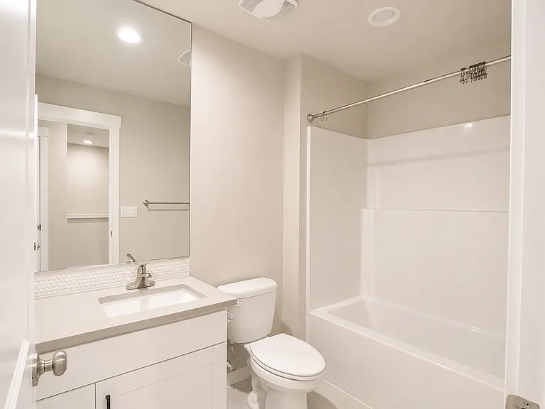 18426 NE 46th Pl — Photo 19