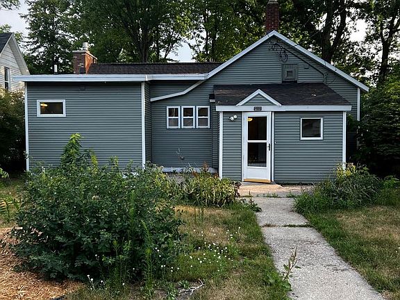 2nd image of 507 W Seventh St