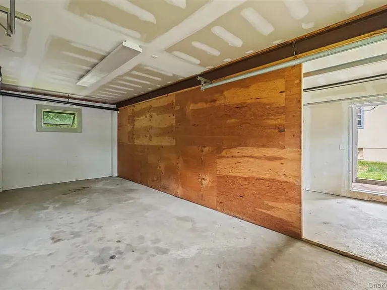 281 Old Haverstraw Rd — Photo 27